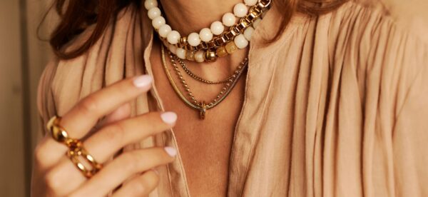 anne-de-roca-so-or-pontivy-colliers-bagues-bracelets-montres